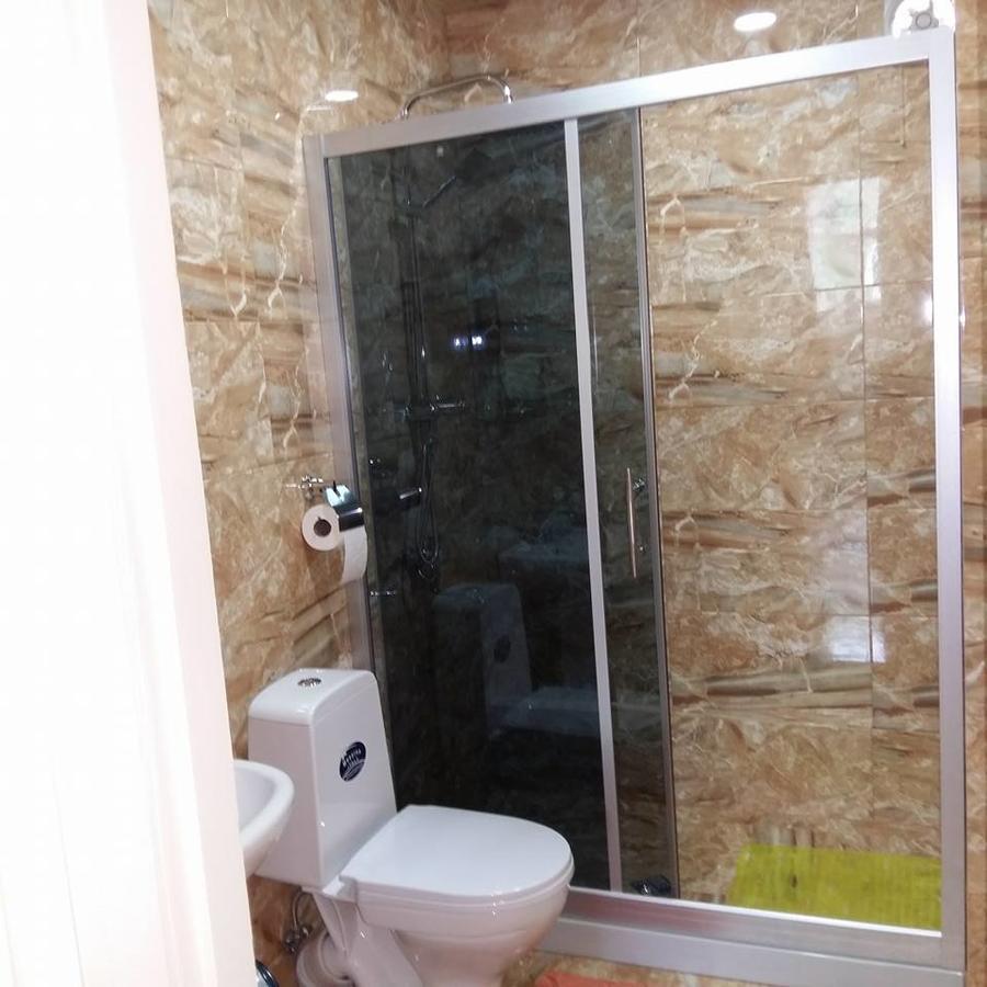 Hotel Renesans Тбилиси Екстериор снимка